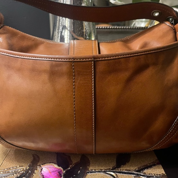 COACH Vintage Tan Leather Bag. EUC - Picture 3 of 14